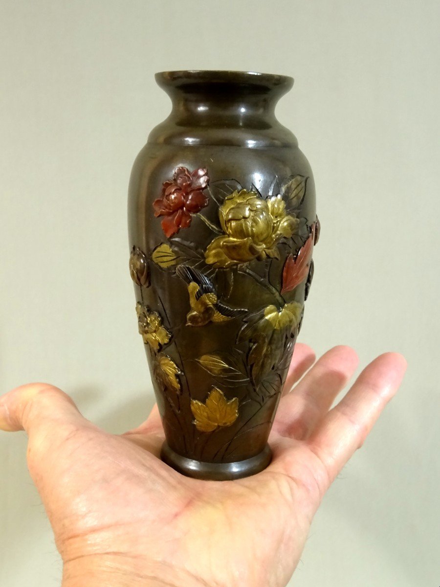 Japon, Période Meiji, XIXeme Siècle, Vase En Shibuichi à Patine Suaka à Décor Incrusté, Doré, Argenté et Ciselé-photo-8