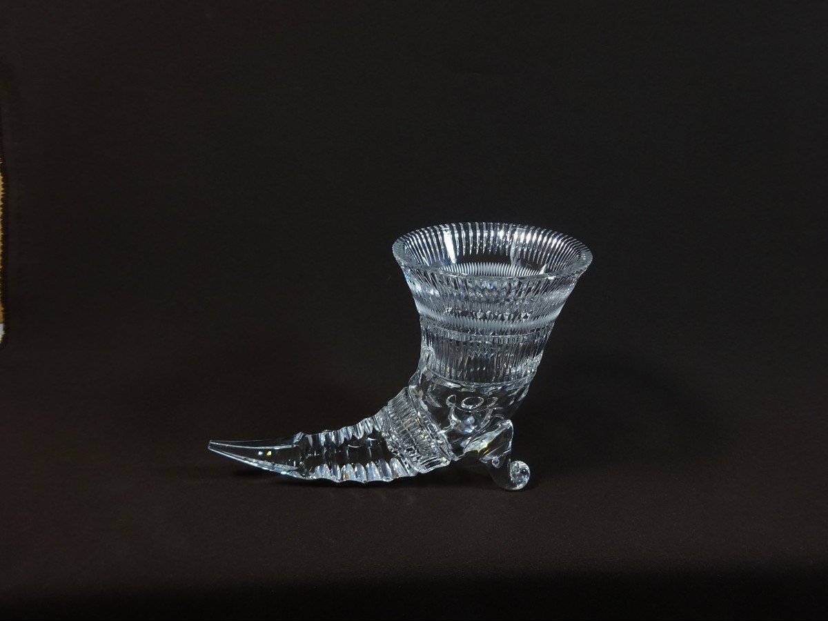 Vase Ancien Formant Corne d'Abondance Ou Vase  Ryhton En Cristal Taillé-photo-2