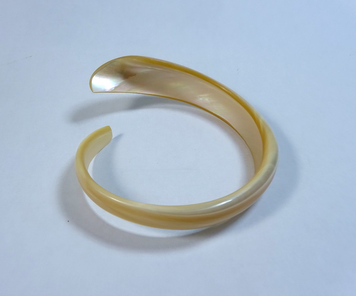 Bracelet Jonc Ancien en Nacre De Coquillage, Exemplaire du XIXème Siècle, Nacre Très Lumineuse-photo-7
