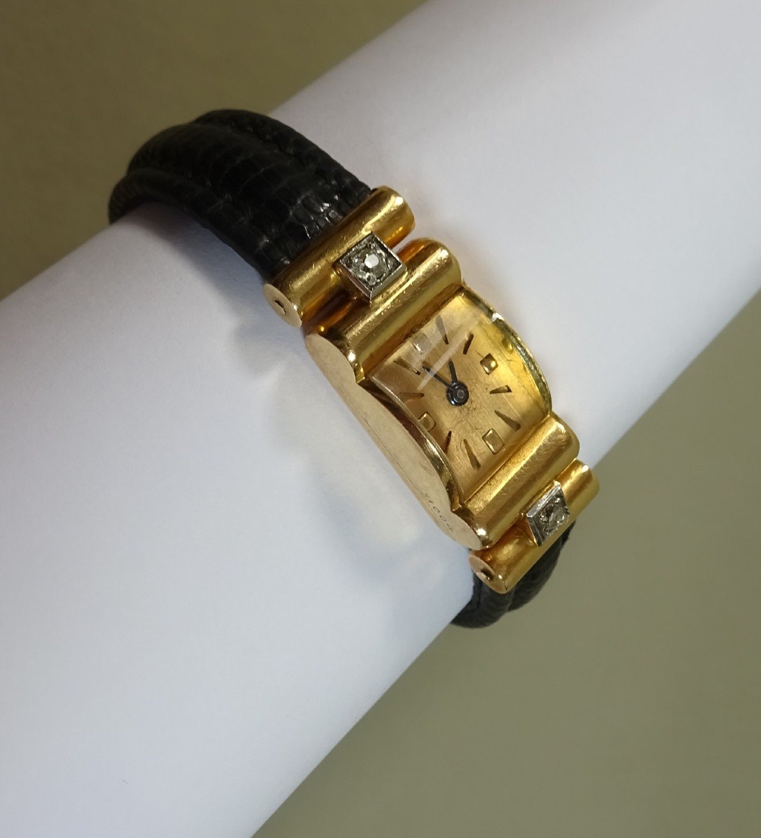 Uti, Utinam,tank Watch In 18ct Gold & Diamonds, Beautiful Singular Model, Circa 1940, In Good Condition