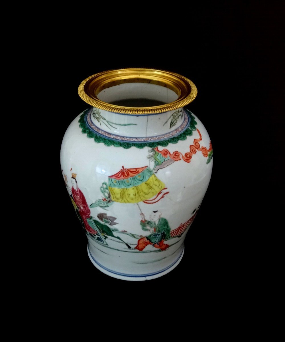 China Kangxi Dynasty (1661-1722), Important  Porcelain Vase Decorated With The Young Emperor Riding A Chimera-photo-6