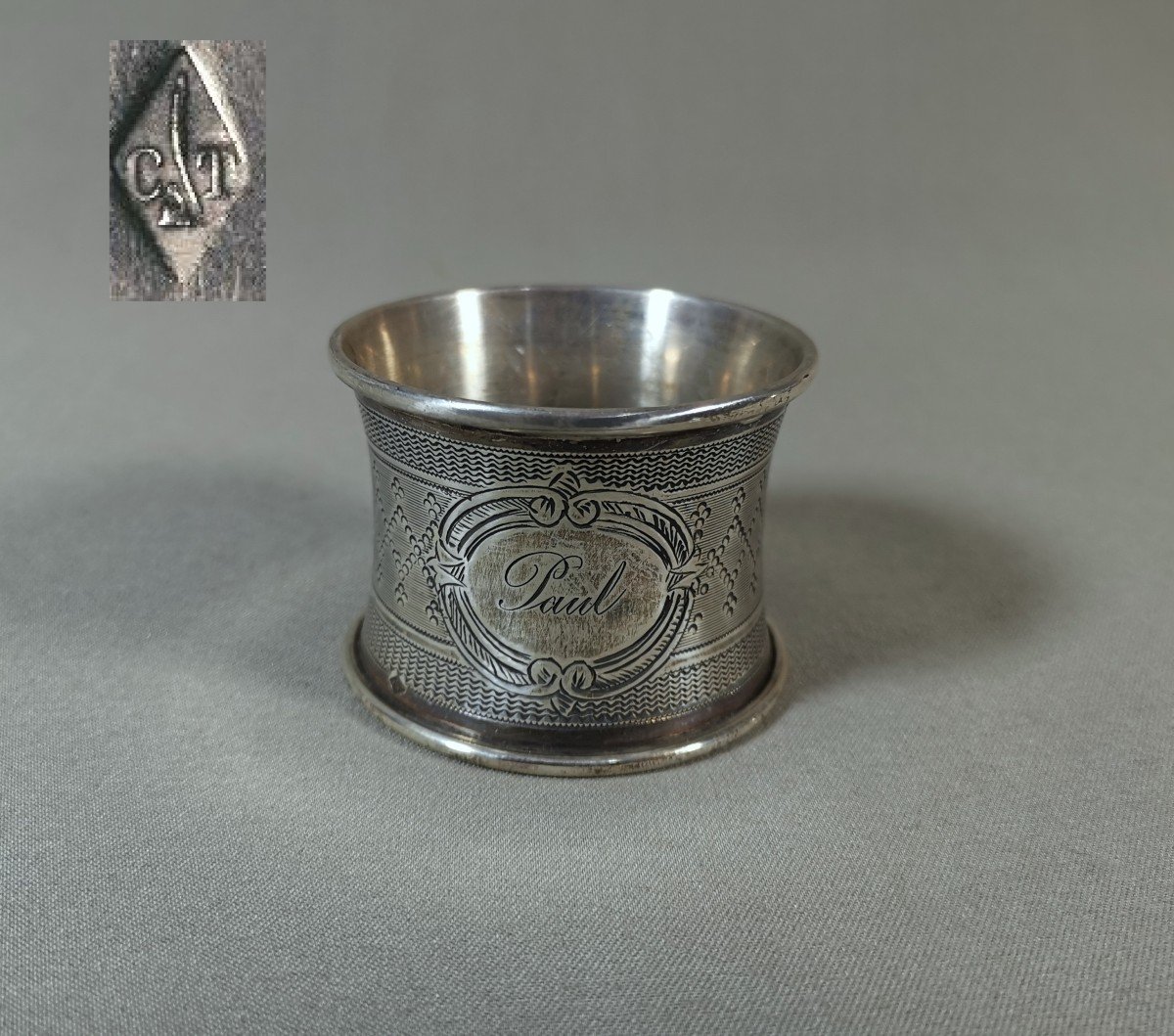 Flowing Or Napkin Ring From The 19th Century In Silver Minerva, Goldsmith César Tonnelier (1845-1882)