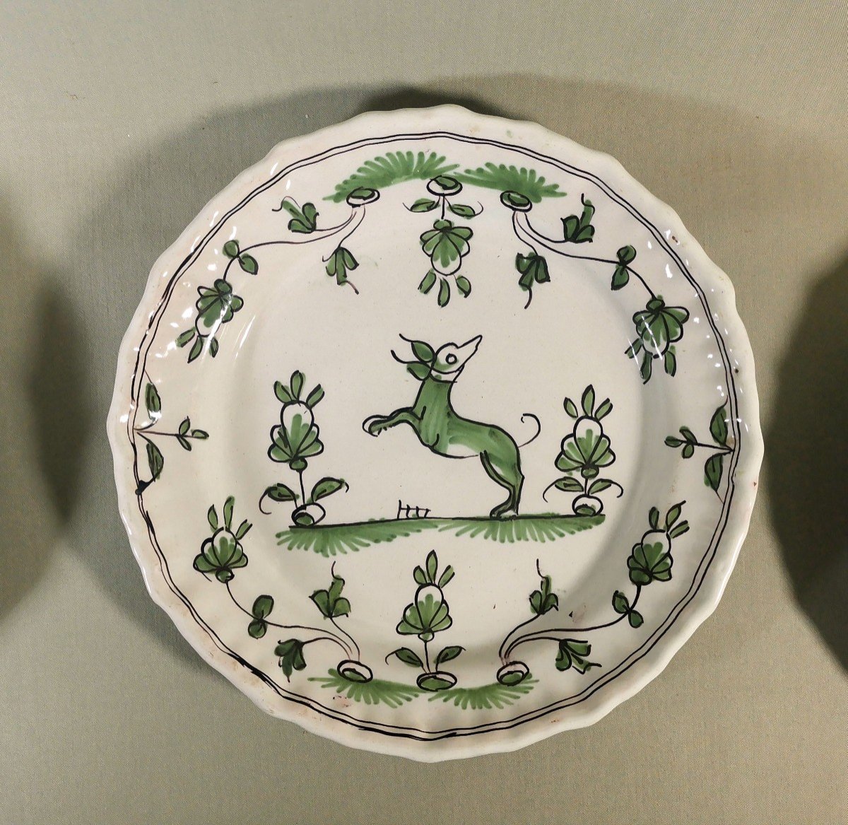 Bordeaux Faience, 5 18th Century Plates, Greyhound Decor, Shades Of Green & Manganese-photo-4