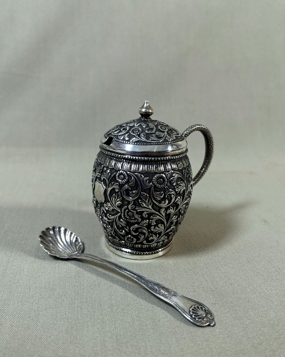 Mustard Pot, Western Indian Kutch Silver, Very Beautiful Handmade Object, Repoussé And Chiseled-photo-1