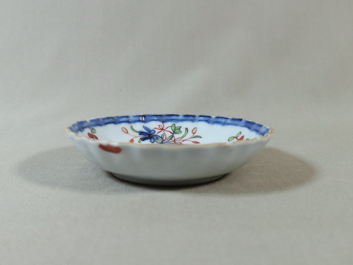Coupelle Du XVIIIe En Porcelaine De Chine, Période Qianlong, Décor Japon Imari-photo-3