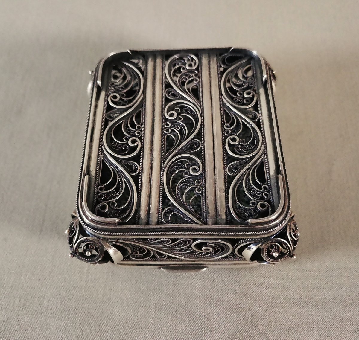 Antique Russian Work, Silver Filigree & Enamel Painted Goldsmith's Box Or Casket-photo-4