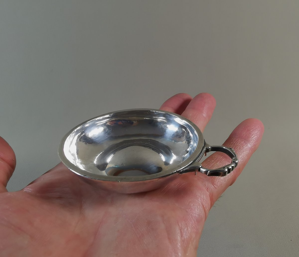 Tastevin ou Tasse à Vin Patronymique du XVIIIe Siècle en Argent, -photo-6