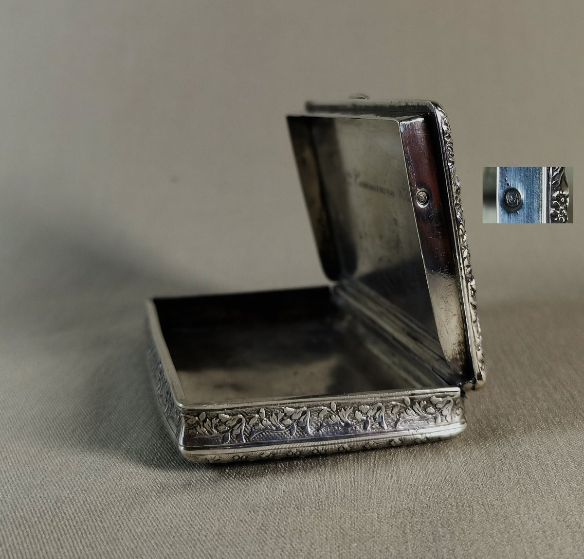 Richly Crafted Silver Snuffbox, Early 19th Century, Old Man And Lion's Head Hallmark-photo-4