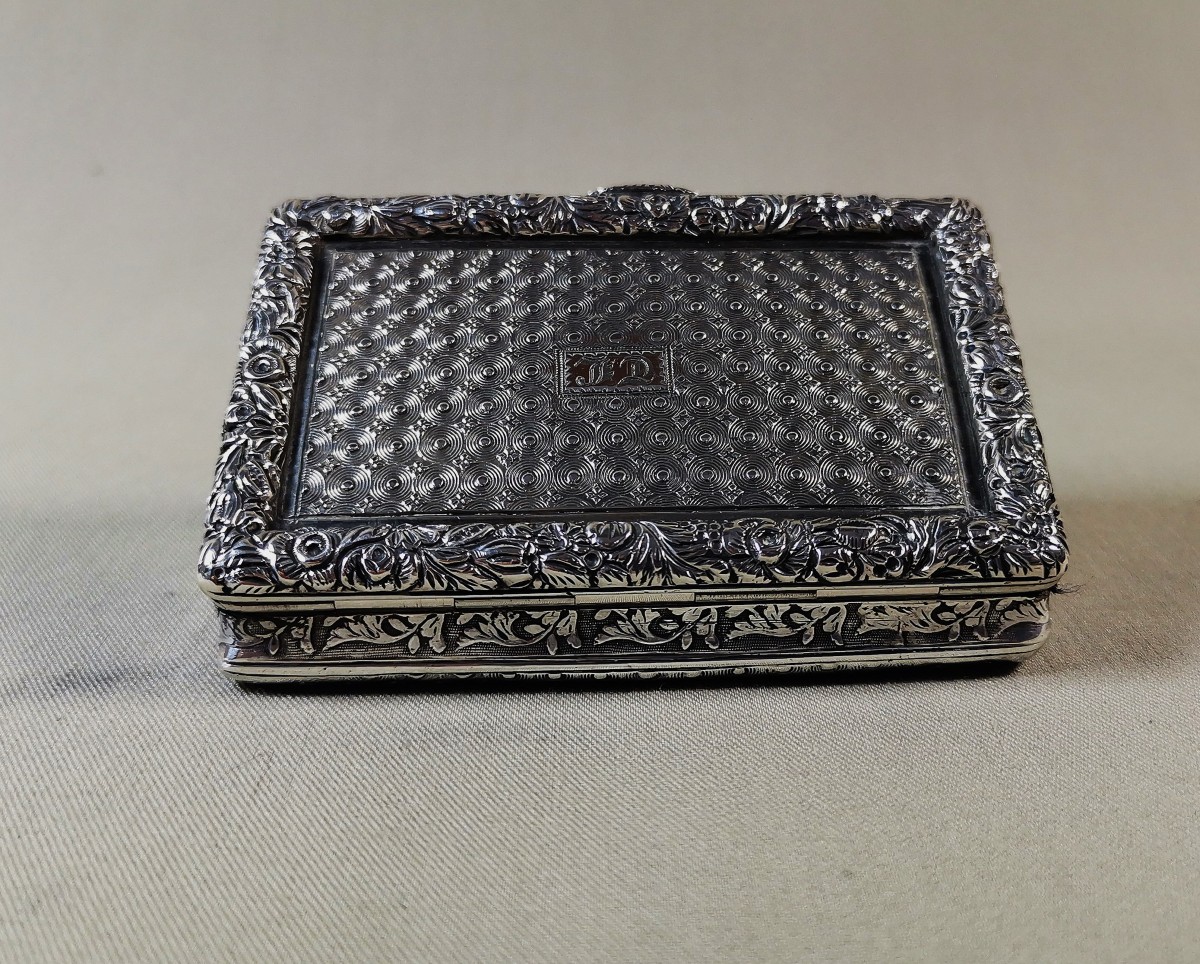 Richly Crafted Silver Snuffbox, Early 19th Century, Old Man And Lion's Head Hallmark
