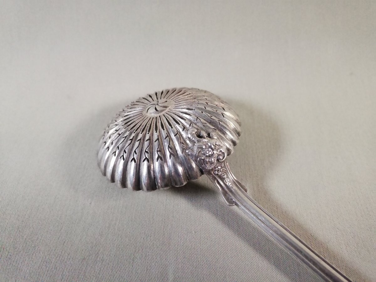 Cuillère à Saupoudrer, Beau modèle Rocaille Baroque XIXe en Argent Minerve, Orfèvre Malique-photo-2