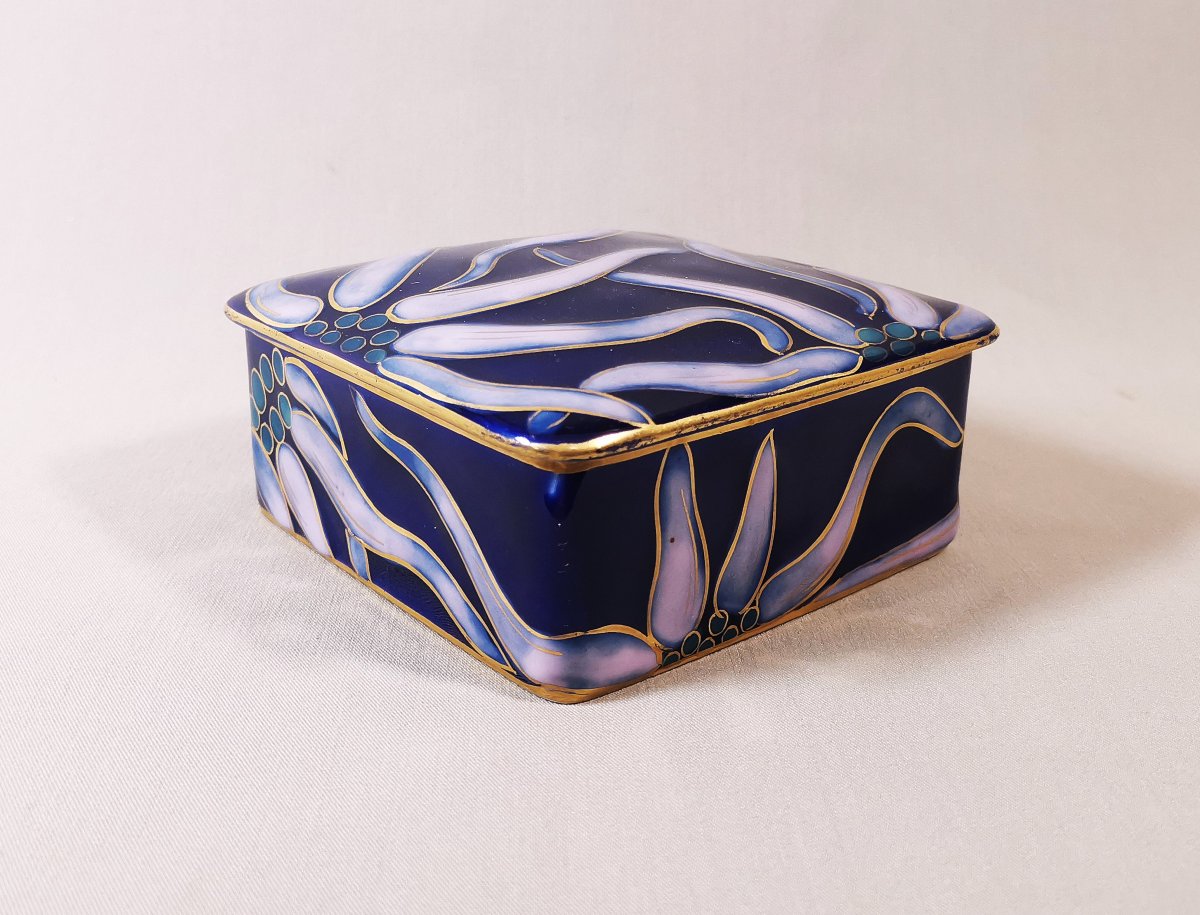 Camille Tharaud Limoges, Art Deco Period Candy Box With Stylized Flower Decor-photo-3