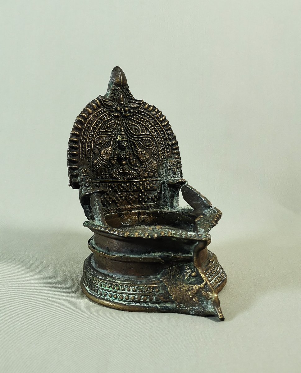 Antique Bronze Oil Lamp, Lakshmi Tamil Nadu South India, 19th Century-photo-2