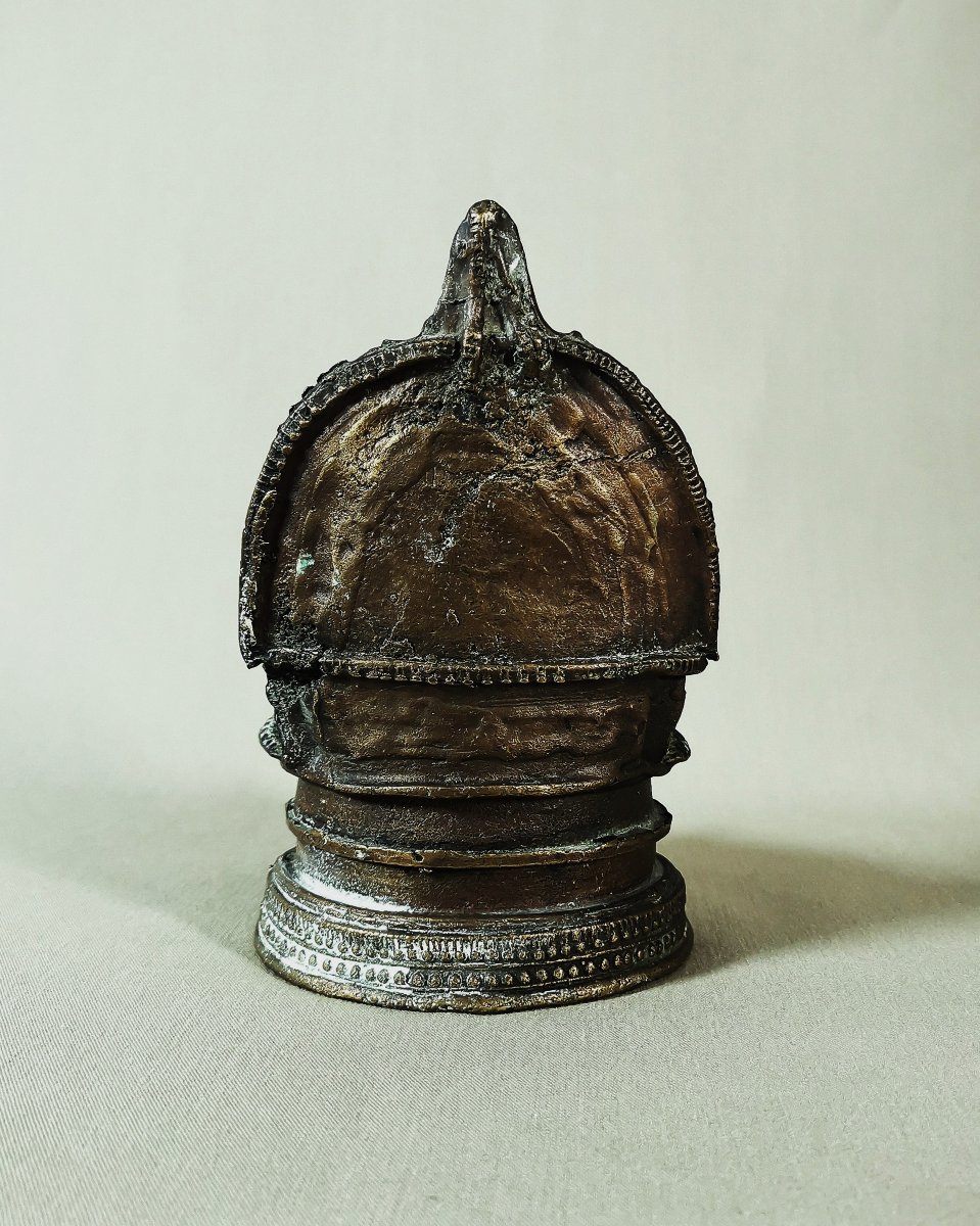 Antique Bronze Oil Lamp, Lakshmi Tamil Nadu South India, 19th Century-photo-1