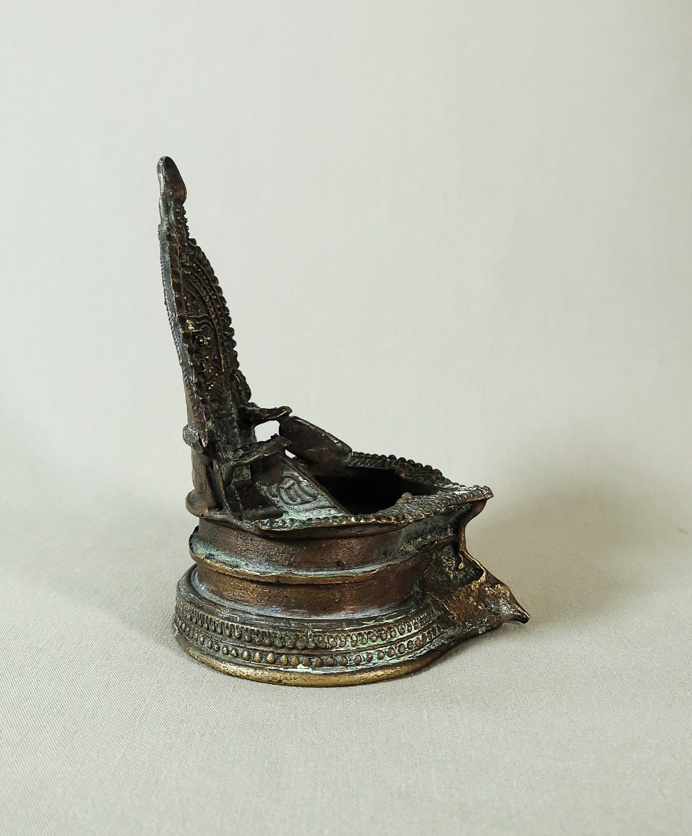 Antique Bronze Oil Lamp, Lakshmi Tamil Nadu South India, 19th Century-photo-3