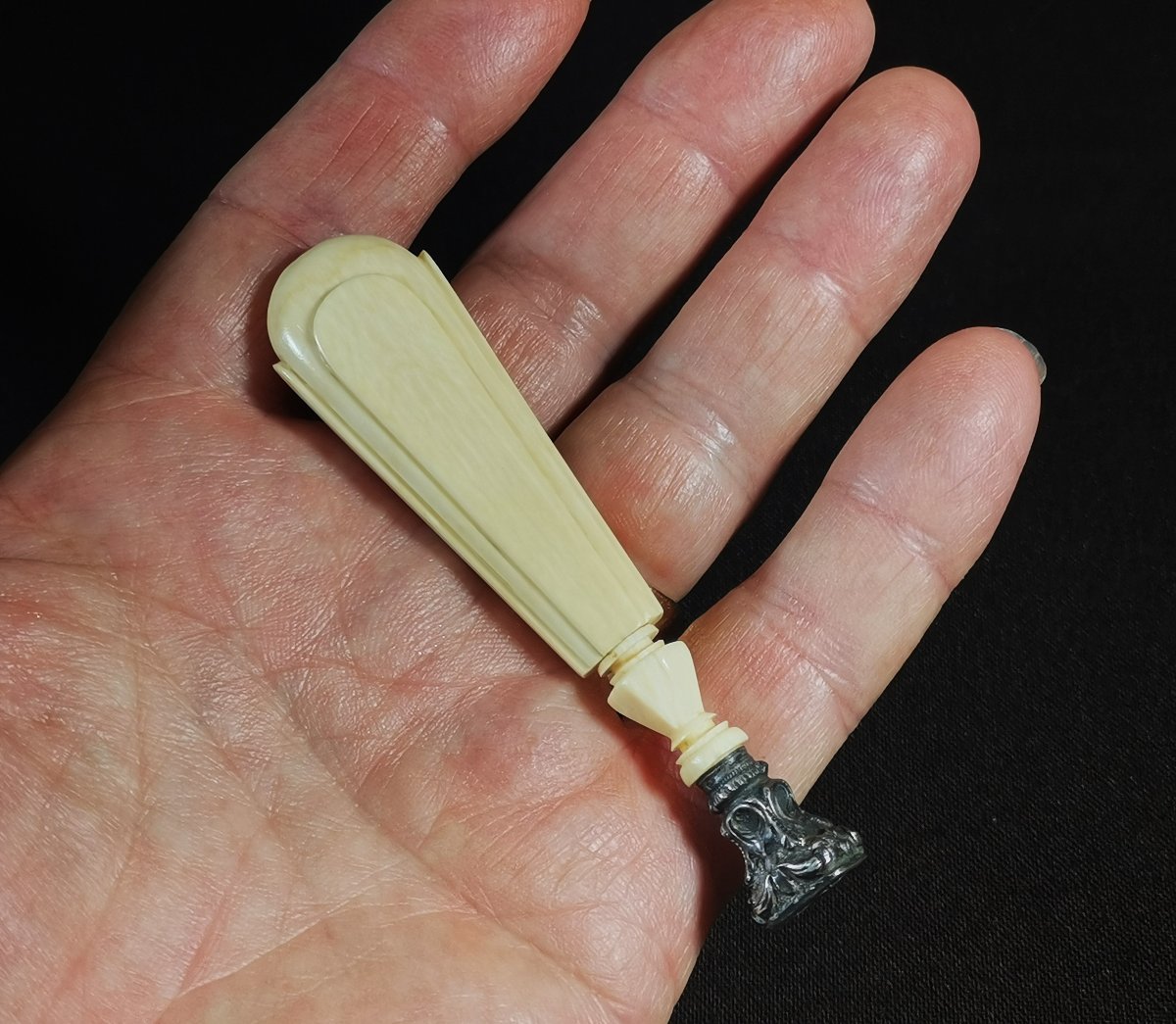 Sceau à Cacheté du XIXème Siècle en Ivoire et Argent, Chiffré, poinçon à la Hure de Sanglier-photo-7