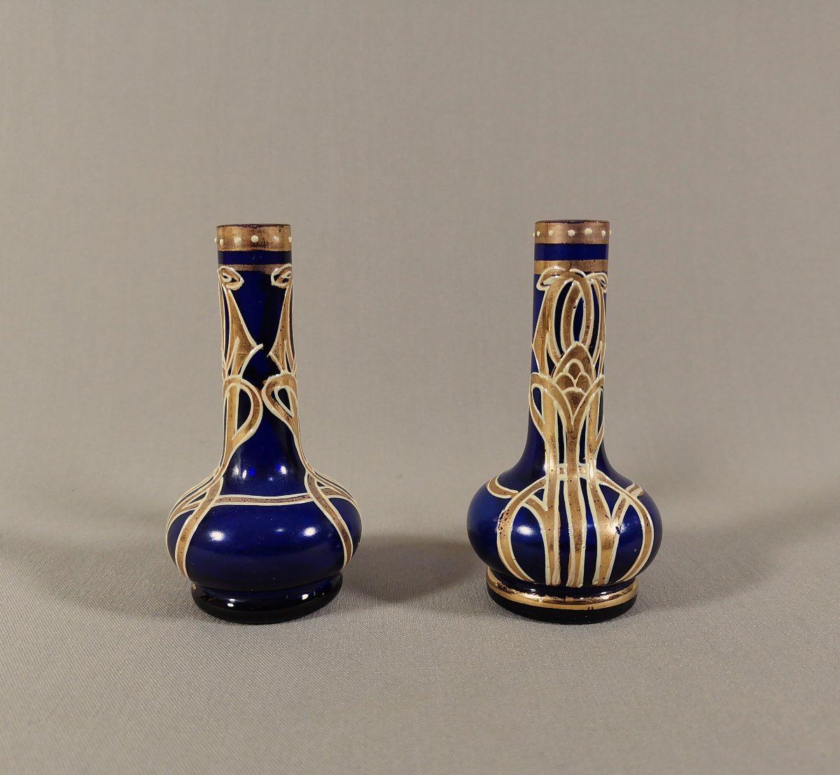 Art Nouveau Jugendstil Glass, Pair Of Miniature Vases, Sapphire Blue Glass With Rings & Gold Decoration-photo-3