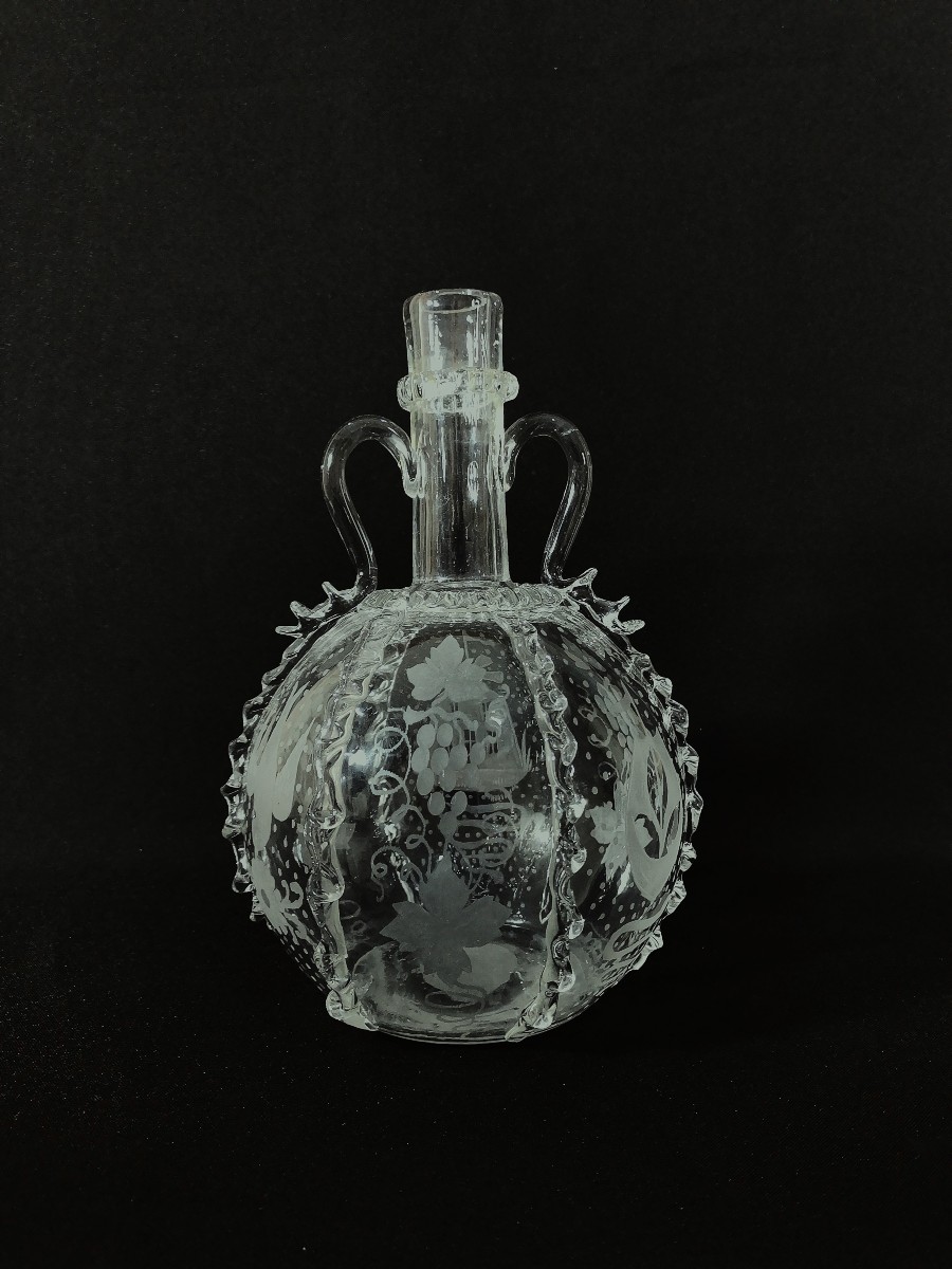 18th Century Dutch Carafe In Blown, Cut And Engraved Glass, Known As A Boule Hollandaise (dutch Ball)