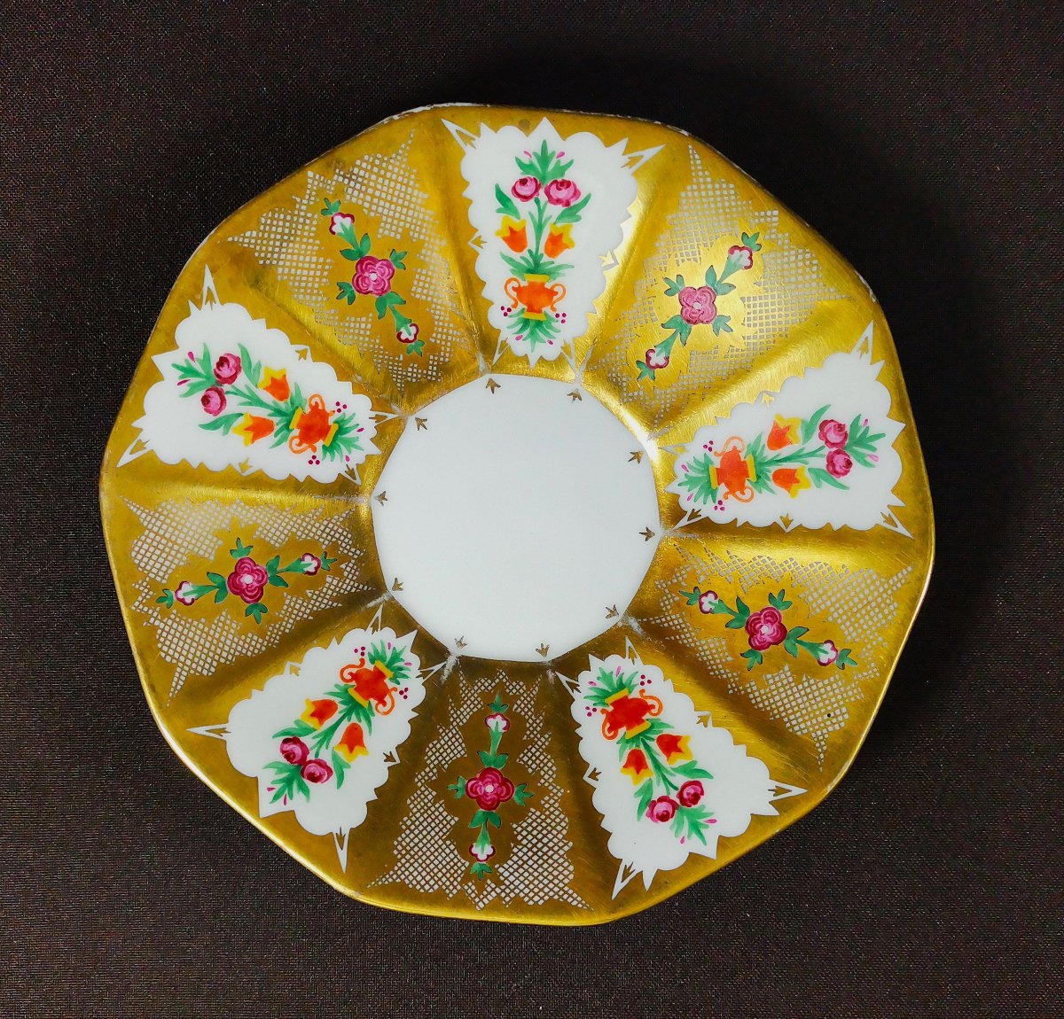 Cup And Saucer, Hutschenreuther Porcelain Manufactory, Altwasser, Silesia-photo-2