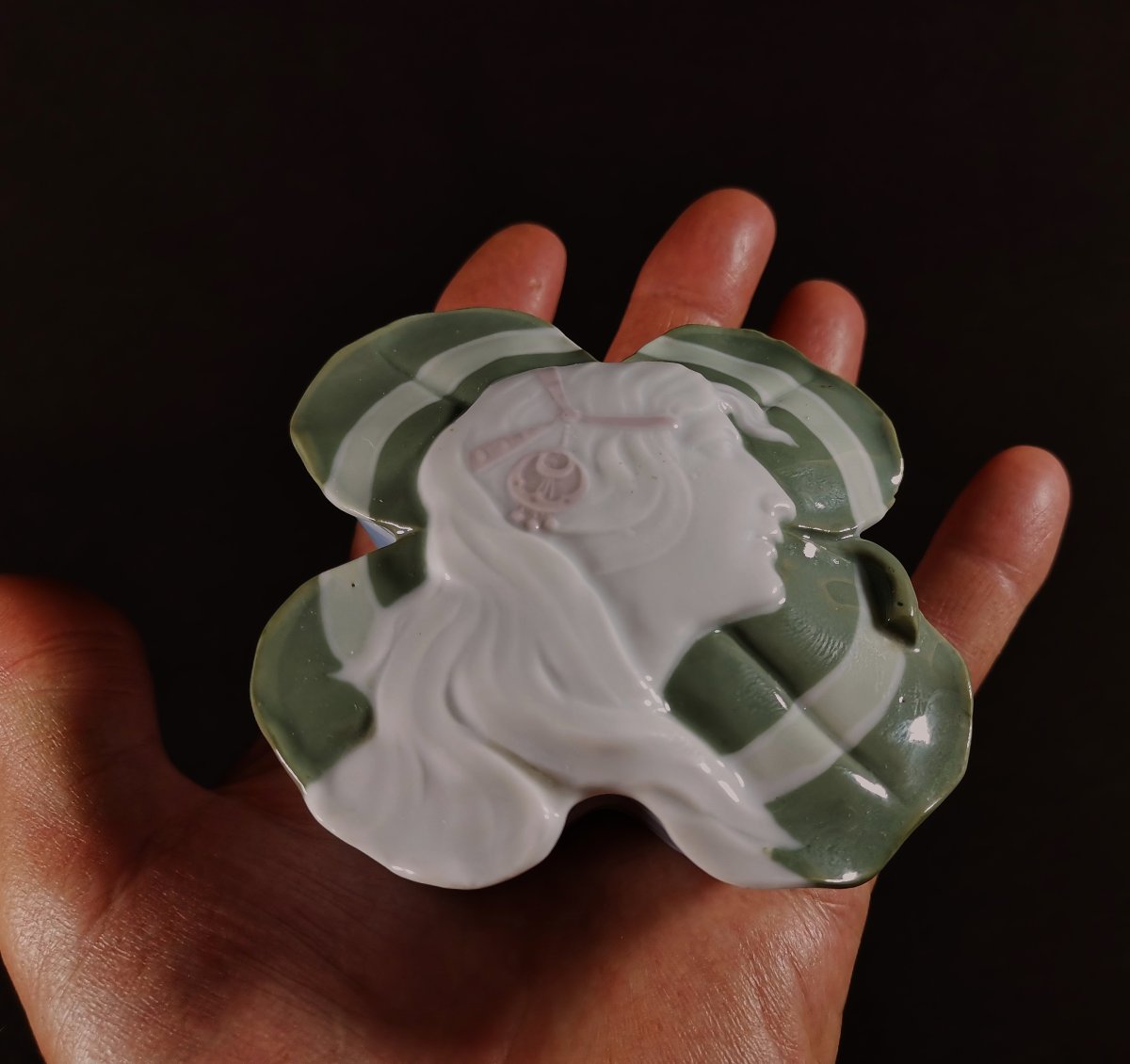 Art Nouveau-era Porcelain Box Decorated With A Woman And A Clover-shaped Flower-photo-7