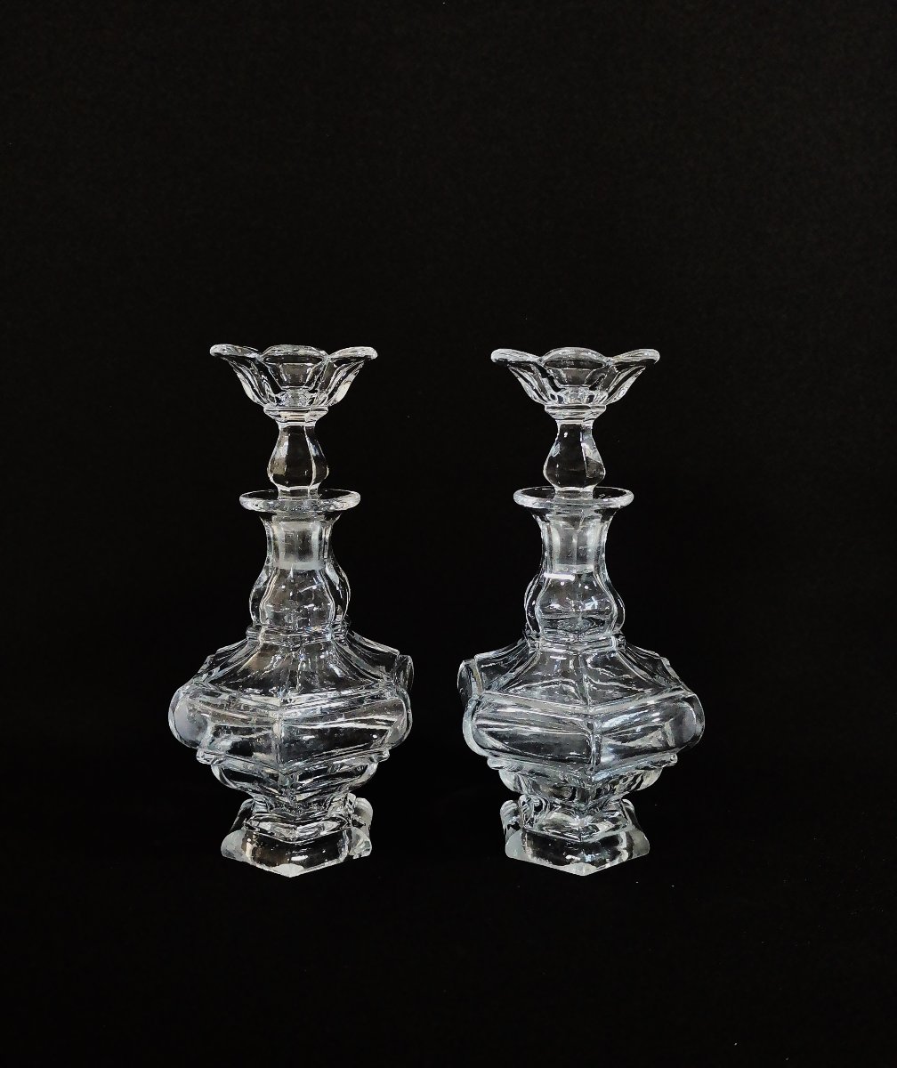 Baccarat, Epoque Charle X, Paire de Flacons à Parfum en Cristal Moulé et Taillé-photo-3