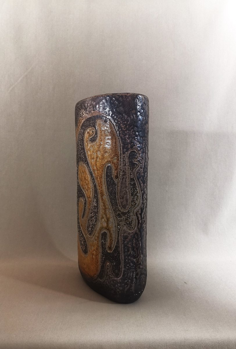 Georges Martin, Tall Vintage Ceramic Vase With An Oval Cross-section And Modernist Decor-photo-4