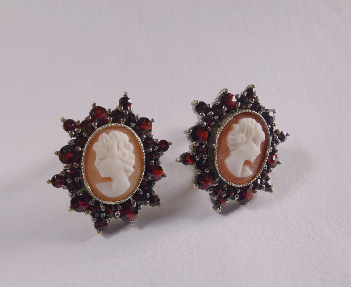 Pair Of Napoleon III-era Earrings, Shell Cameos, Garnet, And Vermeil-photo-2