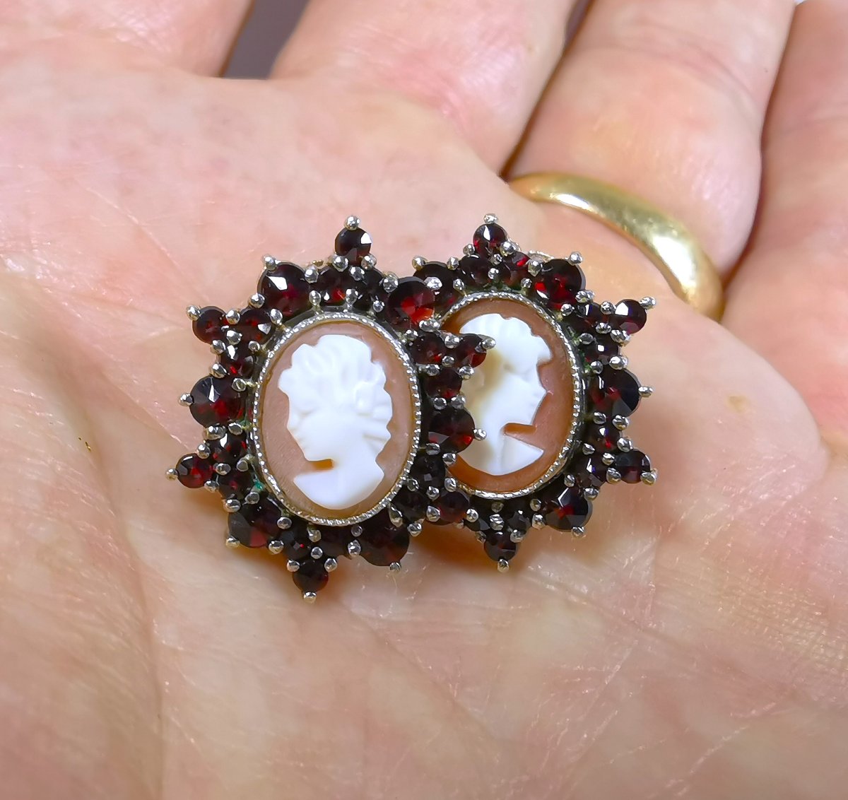 Pair Of Napoleon III-era Earrings, Shell Cameos, Garnet, And Vermeil-photo-4