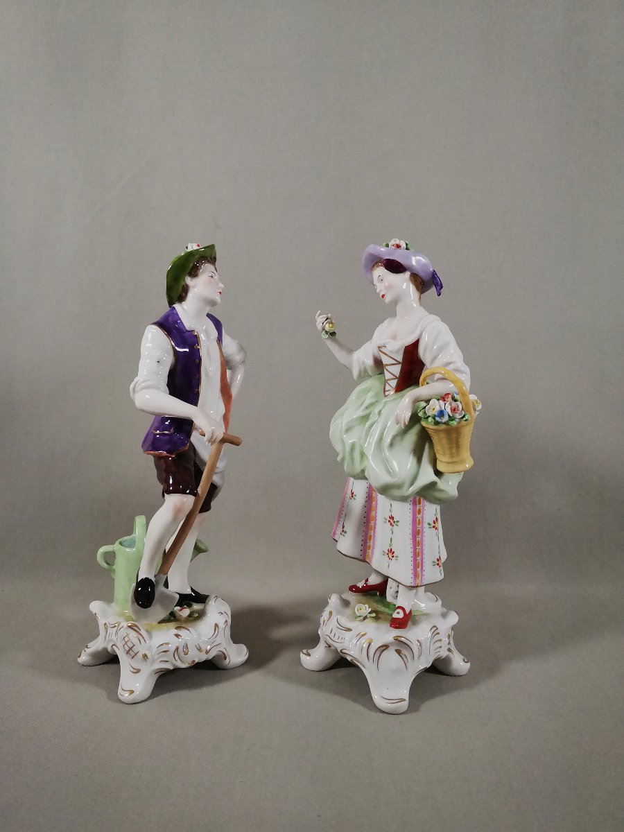 Couple de personnages Galants, Petite Jardinière, Porcelaine de Volkstedt  de  Rudolf Kammer-photo-3
