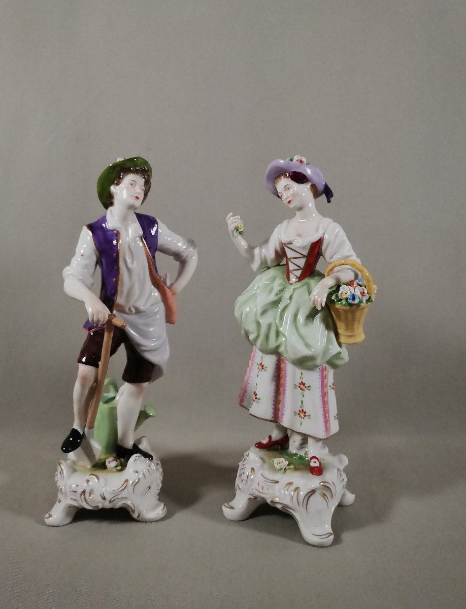 Couple de personnages Galants, Petite Jardinière, Porcelaine de Volkstedt  de  Rudolf Kammer-photo-4