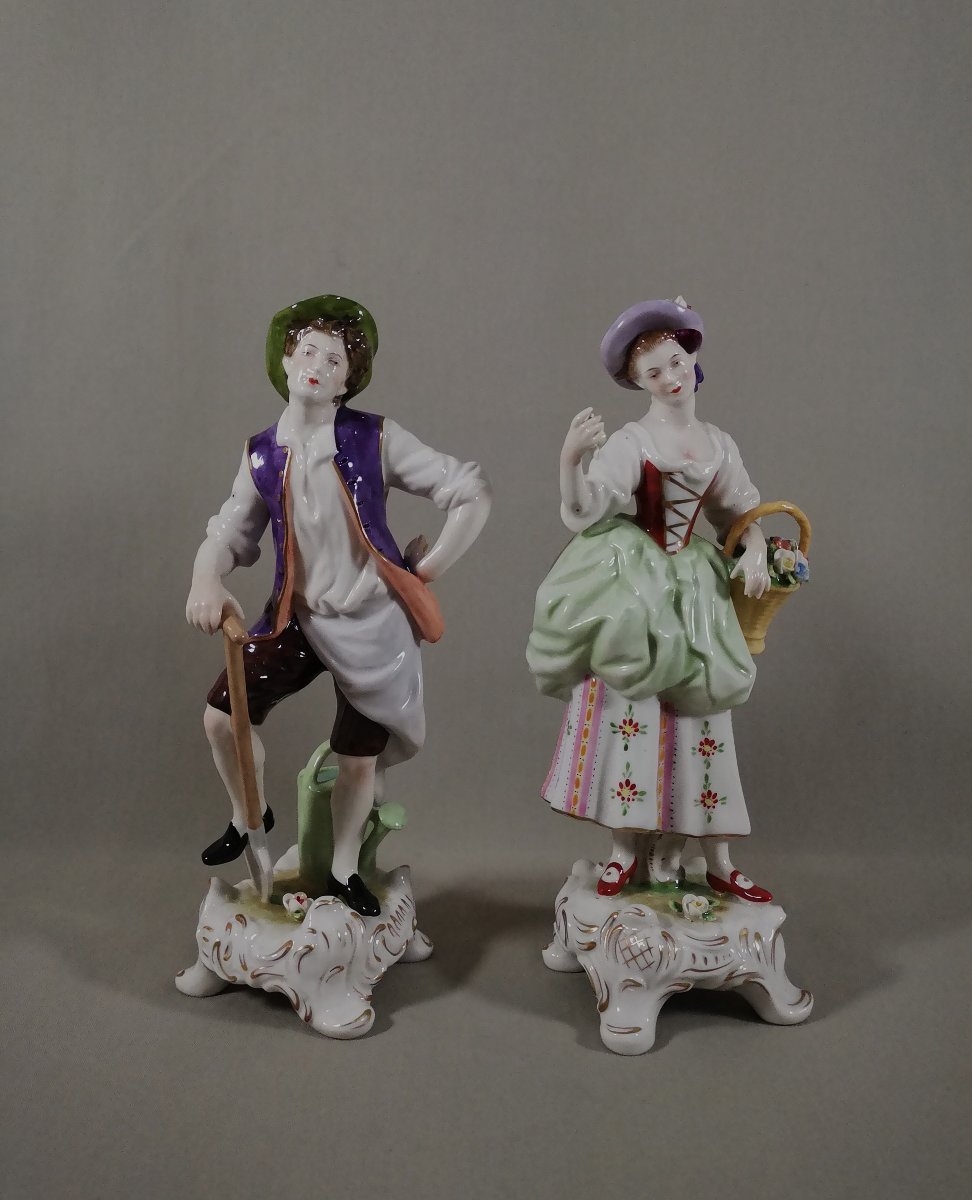 Couple de personnages Galants, Petite Jardinière, Porcelaine de Volkstedt  de  Rudolf Kammer
