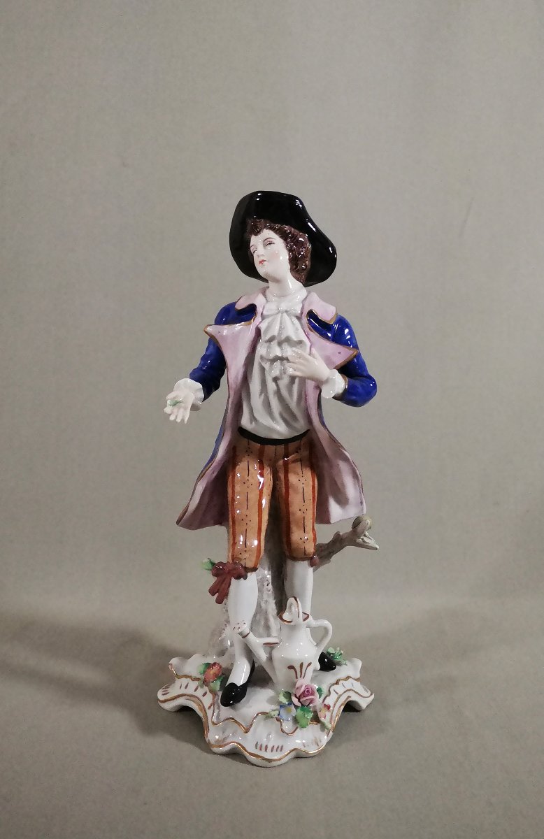 Figurine Galante, Le Petit Jardinier, Style XVIIIe, Manufacture de Sitzendorf  (Thuringe)-photo-5