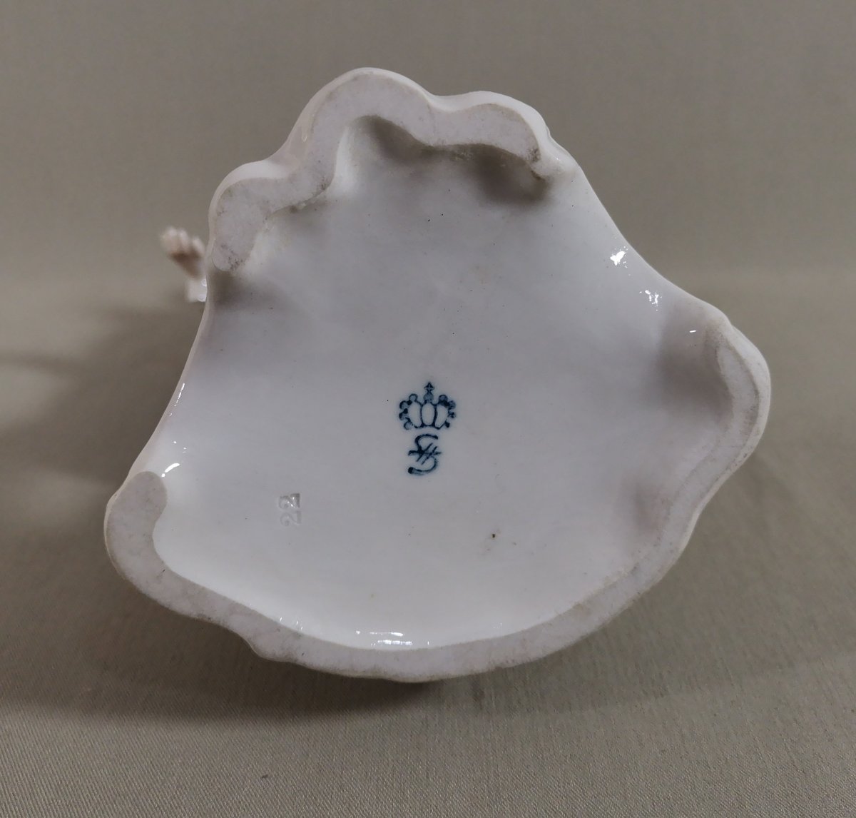 Figurine Galante, Le Petit Jardinier, Style XVIIIe, Manufacture de Sitzendorf  (Thuringe)-photo-8