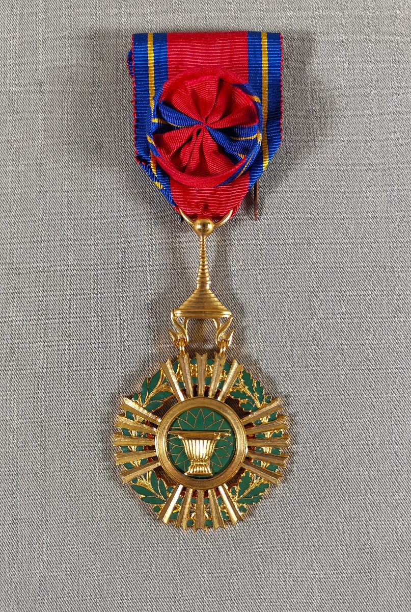 Cambodia  Royal Order Of Sahametrei, Enameled Gold-plated Bronze Officer's Medal,  Pagoda Pendant-photo-5