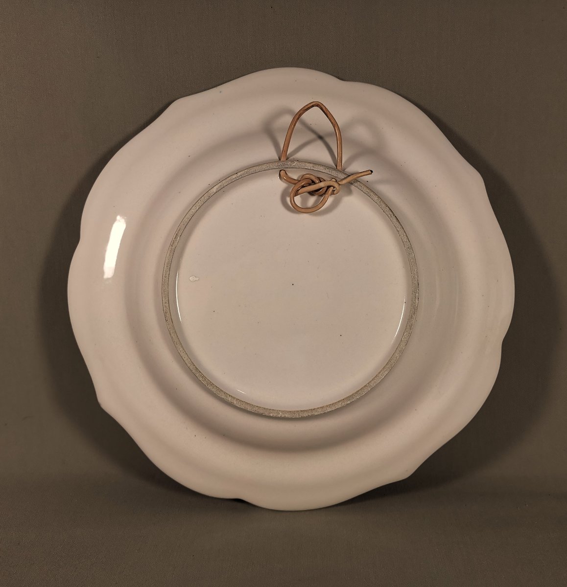 Vallauris Assiette Trompe l'oeil, Majolique ou Barbotine, Moules et Etoile de Mer, vers 1950-photo-6
