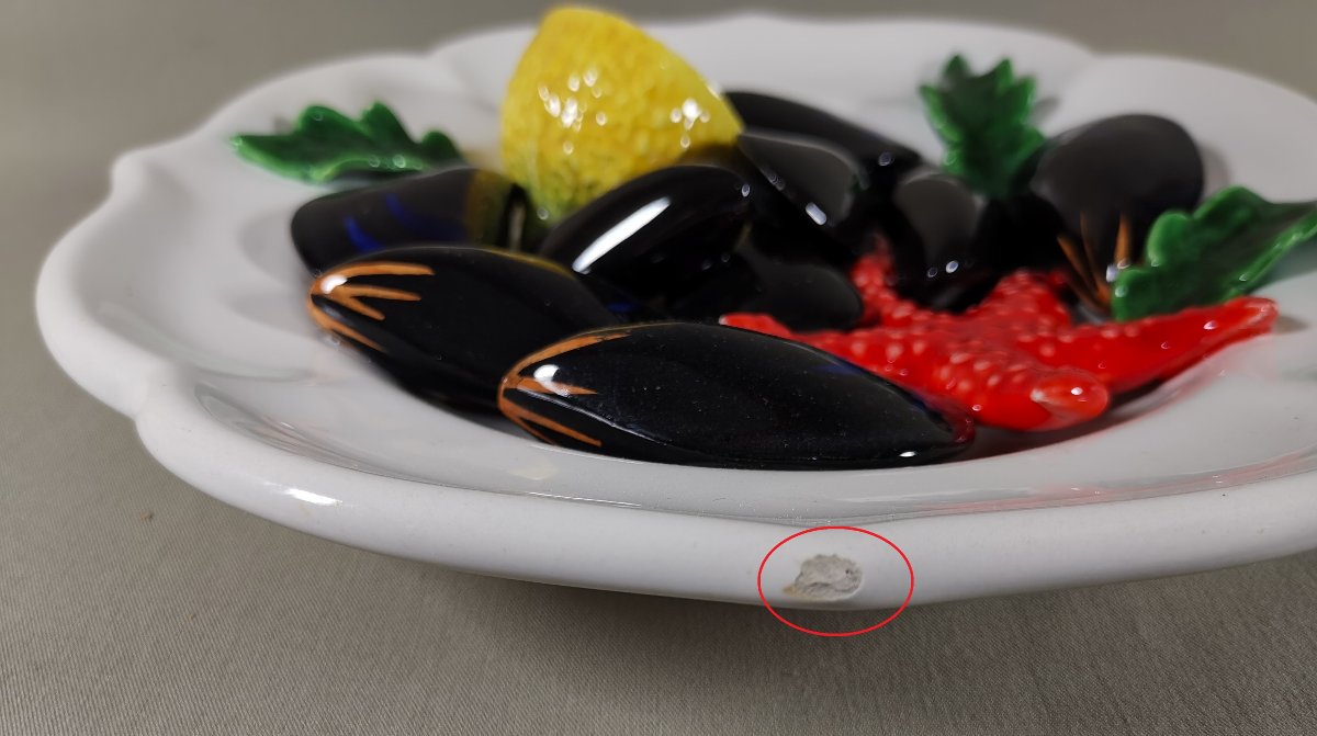 Vallauris Assiette Trompe l'oeil, Majolique ou Barbotine, Moules et Etoile de Mer, vers 1950-photo-7