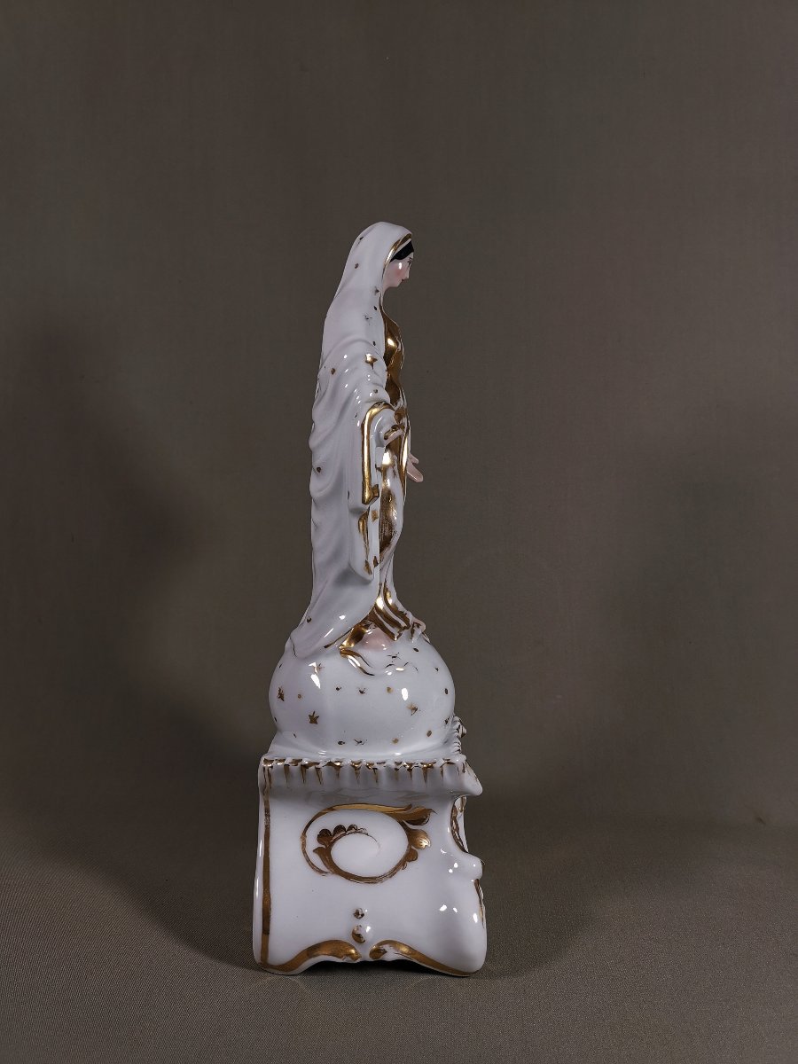 Vierge de Rédemption, Porcelaine de Paris, sur un Globe Etoilé  elle Foule aux Pieds le Serpent-photo-1