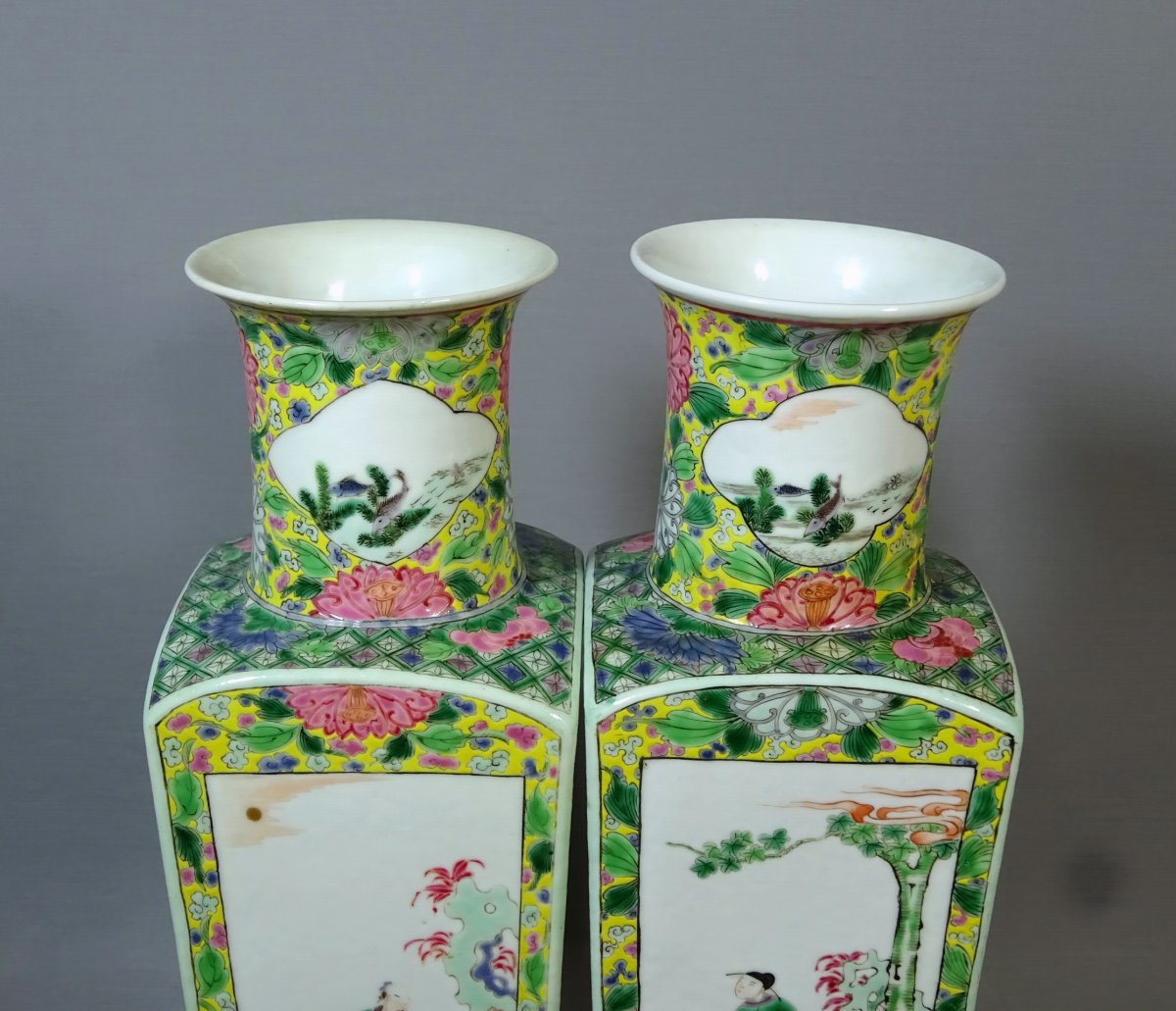 China Qing Dynasty, Pair Of Quadrangular Porcelain Vases From The Rose Family, Enamels Decoration-photo-4