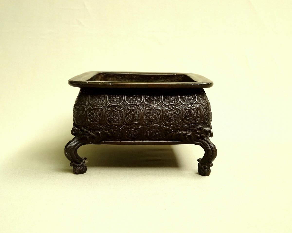 Chine Ancien Brûle Parfum ou Jardinière en Bronze à Décor de Têtes de Sceptres Ruyi & Ecailles-photo-2