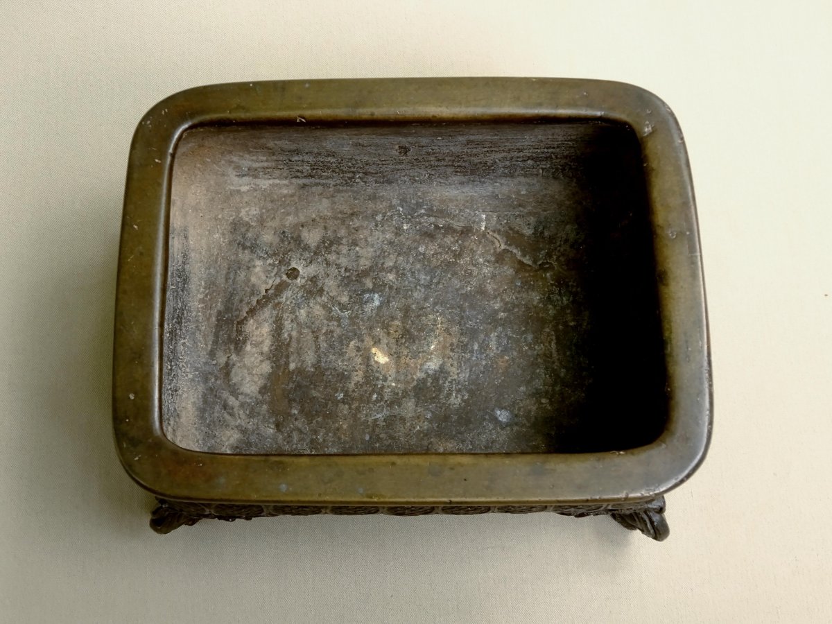 Chine Ancien Brûle Parfum ou Jardinière en Bronze à Décor de Têtes de Sceptres Ruyi & Ecailles-photo-5