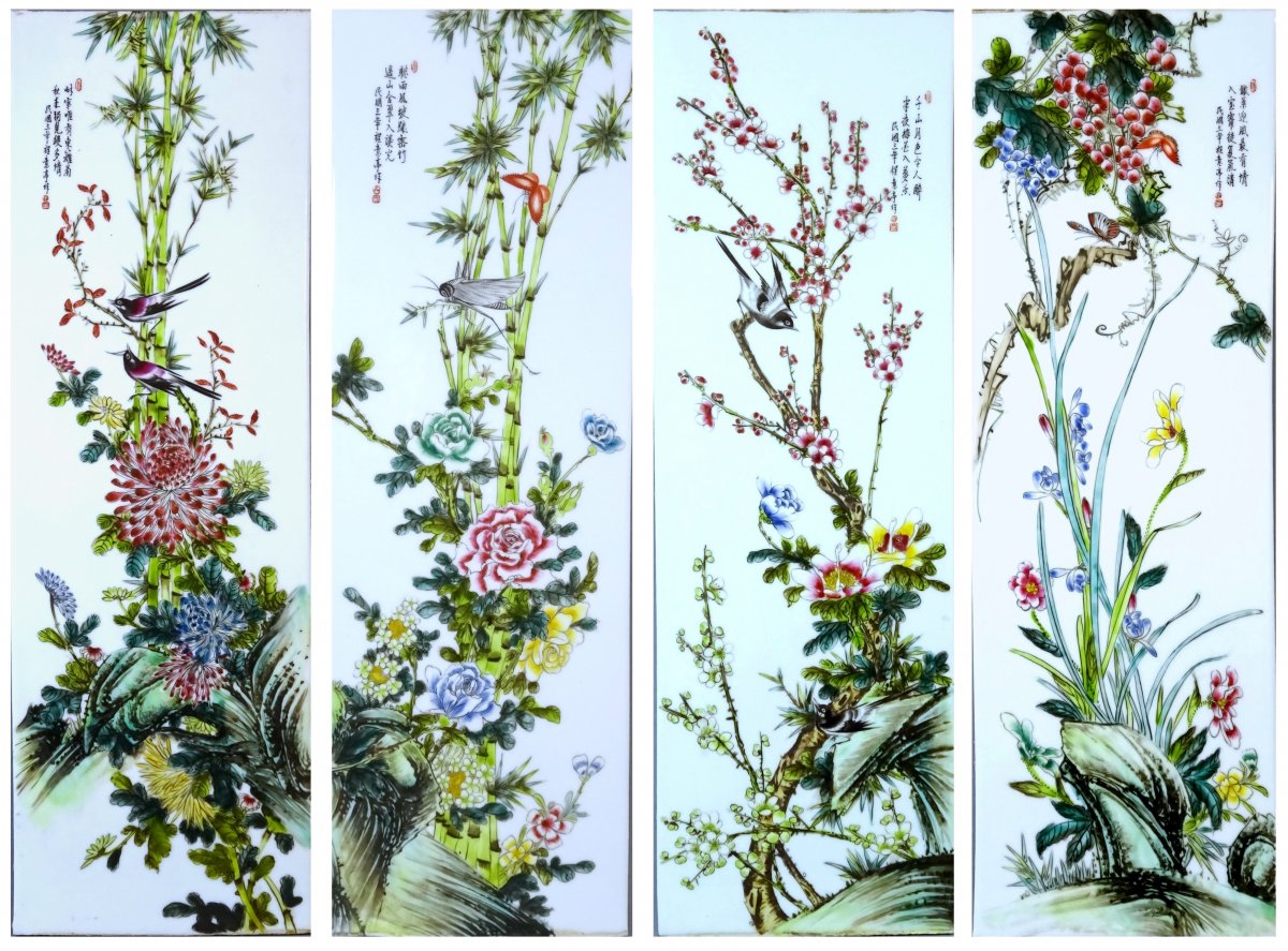 Quatre Plaques en Porcelaine de Chine à Décor de Fleurs, Oiseaux ,  papillons, criquet  ; Artistes Liu Yucen, Bi Yuanming or Cheng Yiting