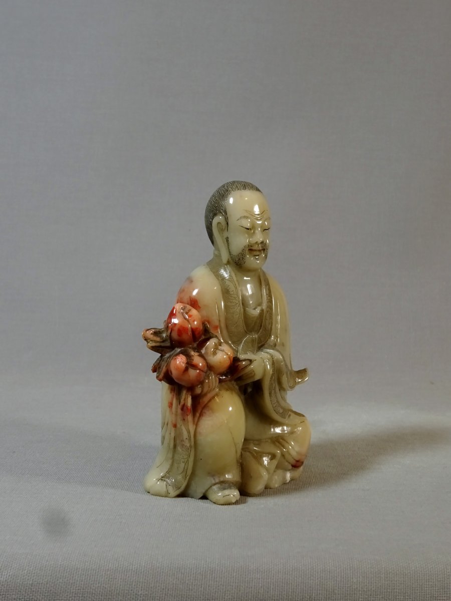 Luohan, XVIIIth China, Qing Dynasty, Qianlong Period, Soapstone Statuette In Gray Green Celadon And Crimson Infused-photo-2