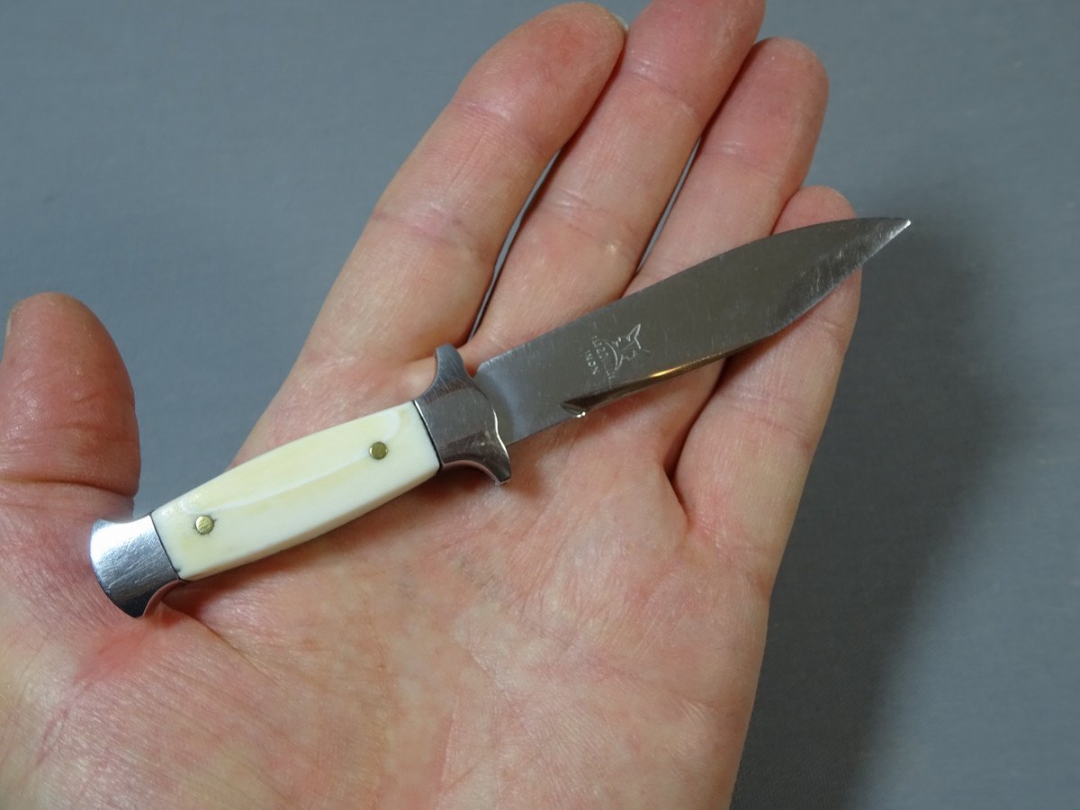 Old Small Dagger Or Scout Knife, Les Deux Diables, Blades And Frame Stainless Steel, Ivory Handle-photo-2