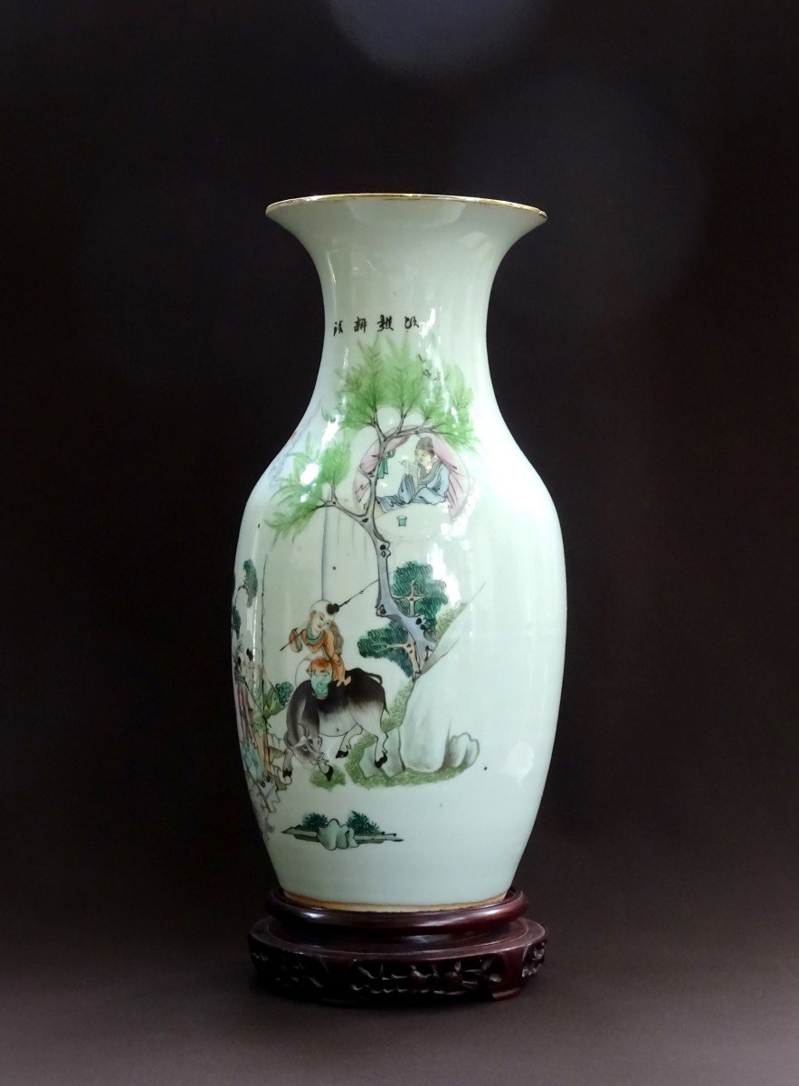 Chine, Important Vase du  XIXème Siècle En Porcelaine,  Orné d'un Décor Peint de Personnages, Bœuf et Poème Calligraphié-photo-2