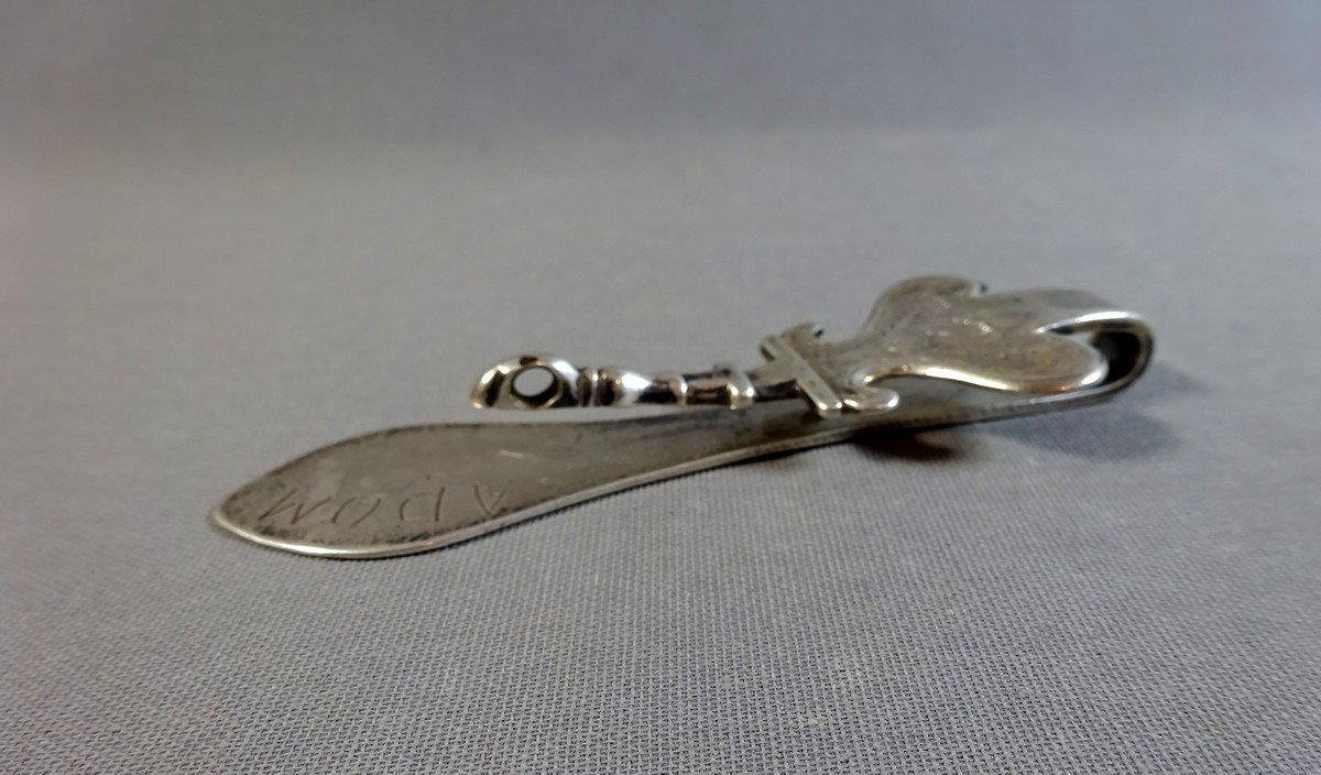 Chatelaine Hook Engraved With Symbol Of Love, Two Flaming Intertwined Hearts Pierced With An Arrow, Silver 2nd Rooster, 1809-1819.-photo-2