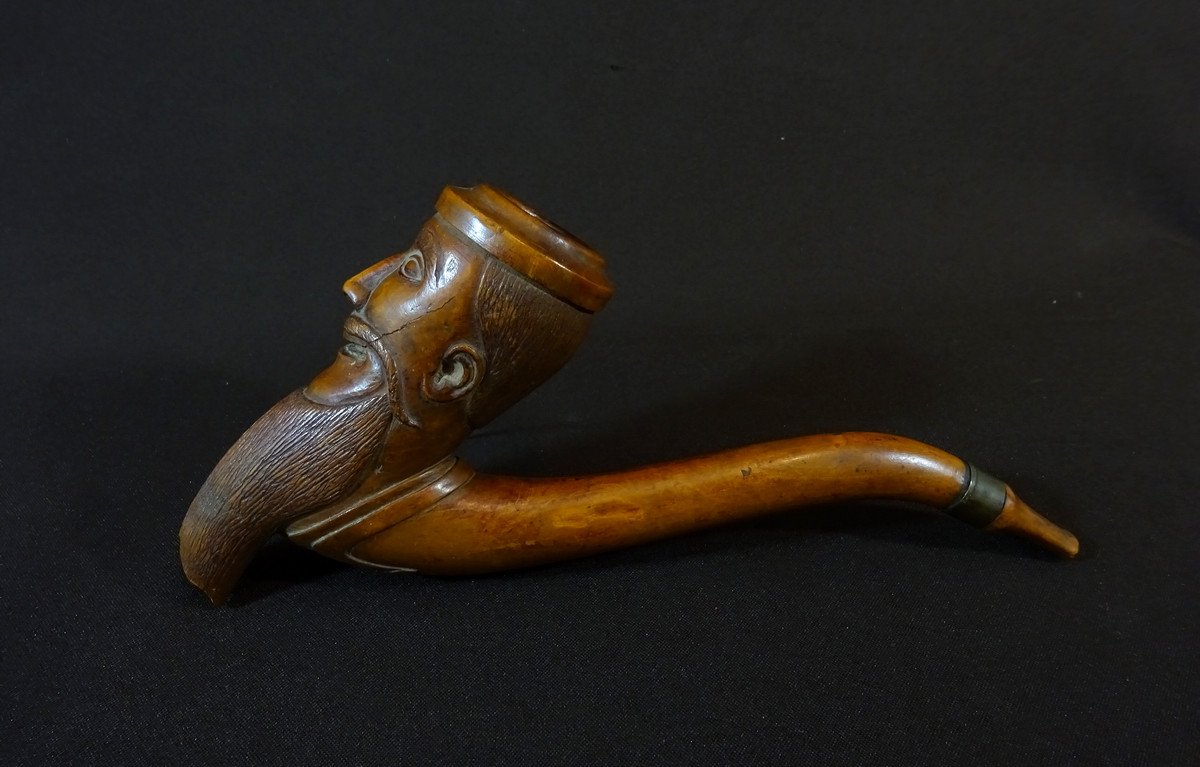 18th Century Pipe In Finely Carved Wood, The Furnace Containing A Grinning Bearded Man-photo-4