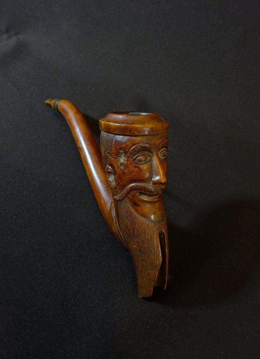 18th Century Pipe In Finely Carved Wood, The Furnace Containing A Grinning Bearded Man-photo-3