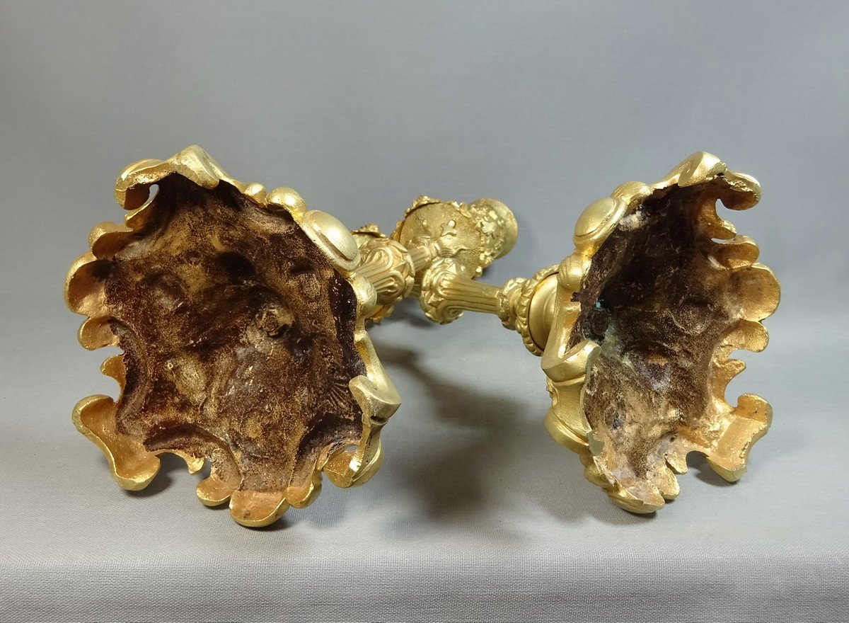 Pair Of 19th Century Torches In Richly Crafted Gilt Bronze, Decor Of Female Masks, Flowers Etc-photo-7