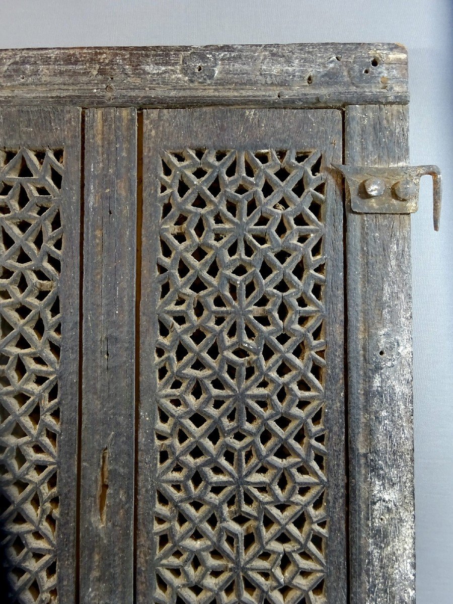 Swing Shutter Panel From Kushk Or Shubbâk Moucharabieh Grid In Ornate Wood, Work From Yemen, Sanaa ; Before The 17th Century-photo-4