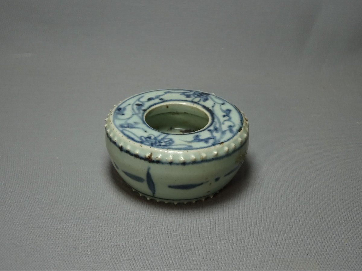 Chinese Porcelain Brush Wash Pot, Ming Dynasty, Beautiful Porcelain Stoneware With Celadon Glaze-photo-3
