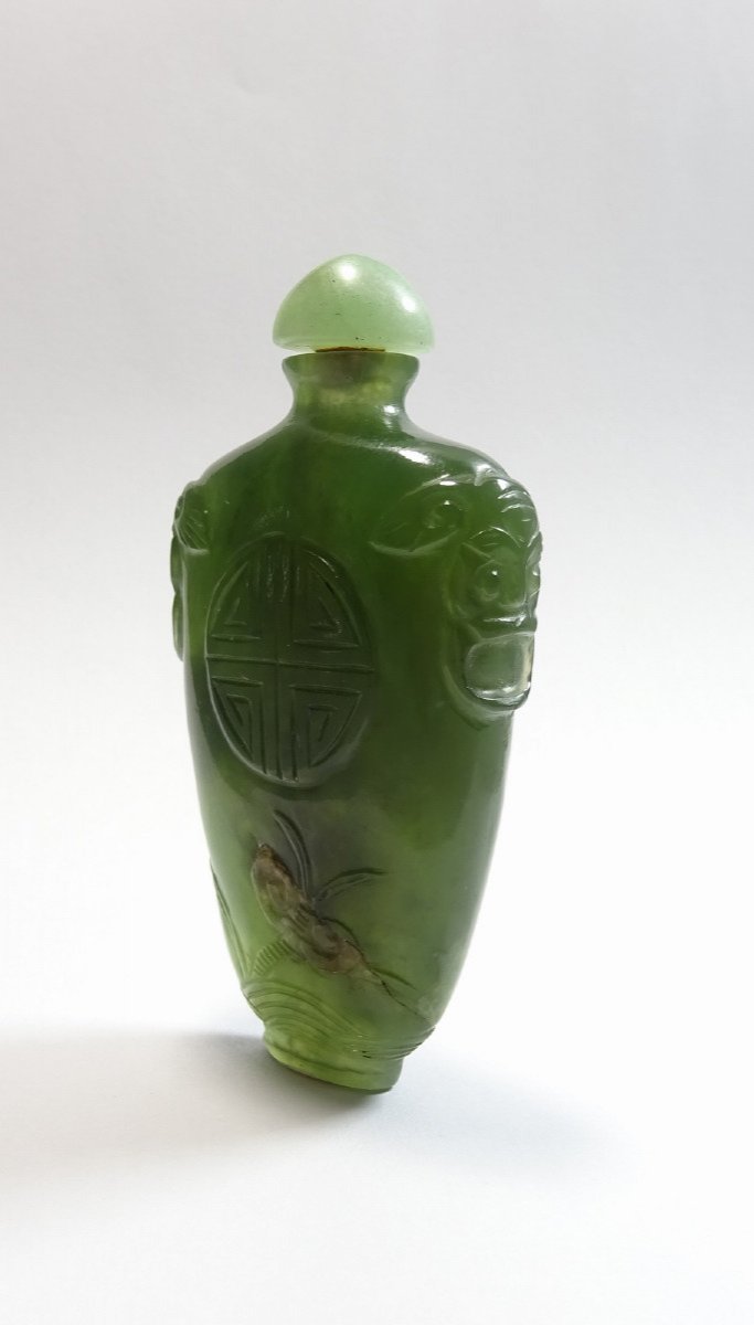Beau Flacon Tabatière ou Snuff Bottle du XIXeme en Jade  Vert Épinard, de Forme Gourde à Panse Aplatie-photo-6